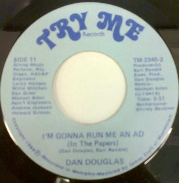 Dan Douglas (3) : Somebody's Gonna Hurt You (7")