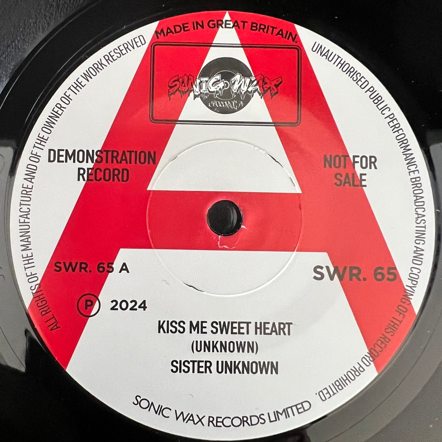 KISS ME SWEETHEART