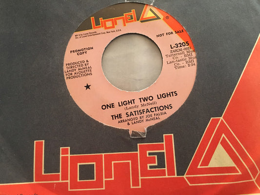 The Satisfactions (3) : One Light Two Lights / Turn Back The Tears (7", Single, Promo)