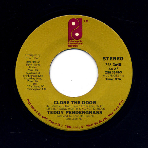 Teddy Pendergrass : Close The Door (7", Single, Styrene, Ter)