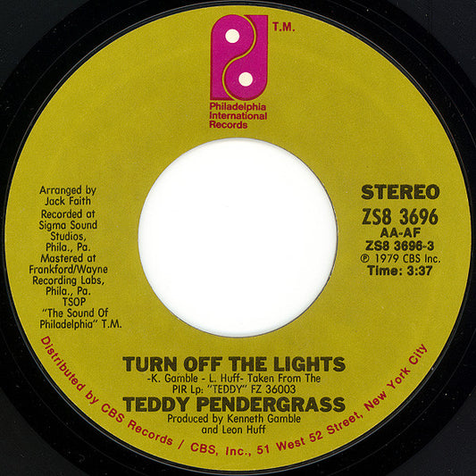 Teddy Pendergrass : Turn Off The Lights / If You Know Like I Know (7", Single, Styrene, Pit)