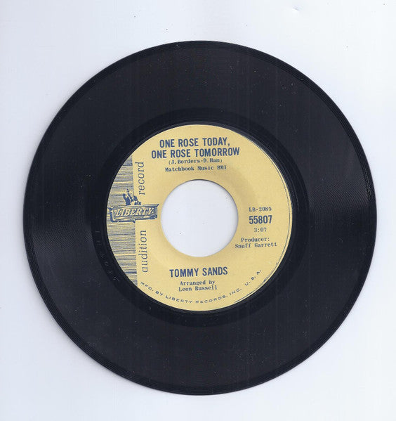 Tommy Sands : Love's Funny / One Rose Today, One Rose Tomorrow (7", Promo)